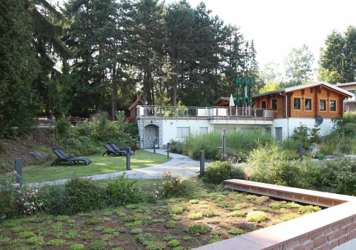 Ferienpark Hesselhof - Ferienwohnungen und Wellnessanlage in Rimbach, Odenwald (Foto 02)